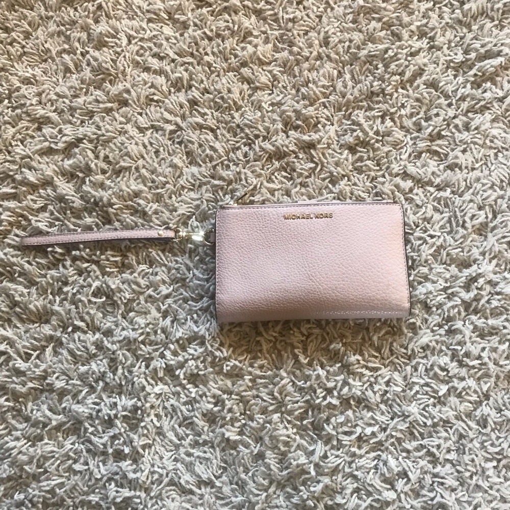 Michael Kors Wristlet